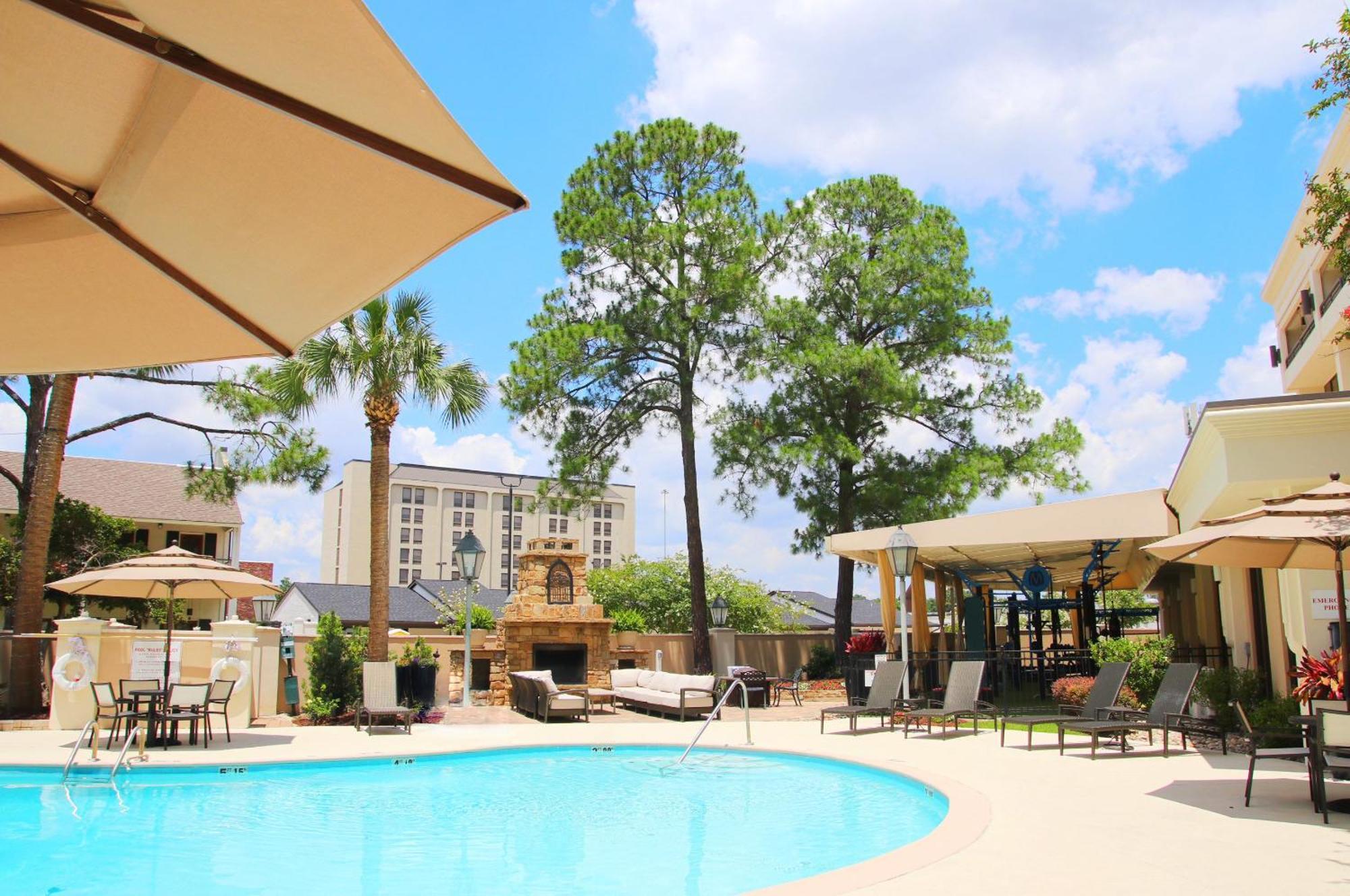 Hotel Crowne Plaza Executive Center Baton Rouge By Ihg Exterior foto